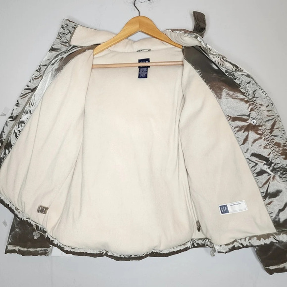 Gap girls down puffercoat, champagne color.   Youth XXL. - Picture 6 of 17